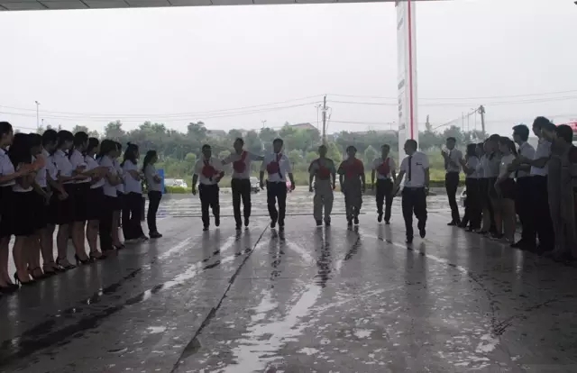 邵陽天嬌集團一汽豐田華運通4S店優(yōu)秀員工表障大會 邵陽天嬌集團一汽豐田華運通4S店優(yōu)秀員工表障大會