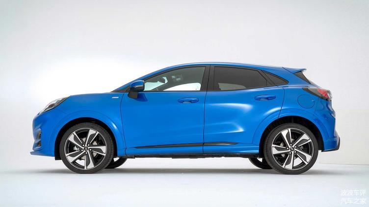 福特發(fā)布PUMA小型SUV官圖，歐式風(fēng)格，造型很有柔和感