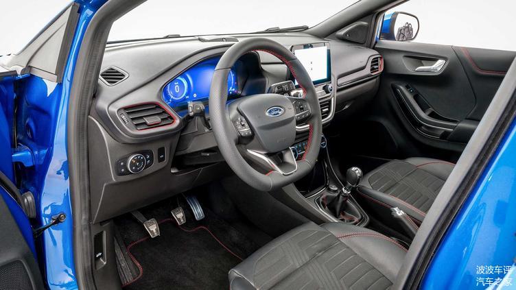 福特發(fā)布PUMA小型SUV官圖，歐式風(fēng)格，造型很有柔和感