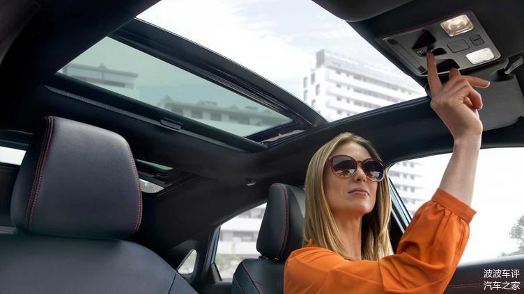 福特發(fā)布PUMA小型SUV官圖，歐式風(fēng)格，造型很有柔和感