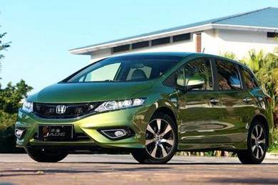 新概念轎車JADE（杰德）給您講訴倒車那點事兒！