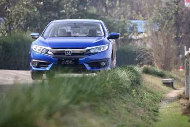 看遍十里桃花，還是第十代思域最帥 