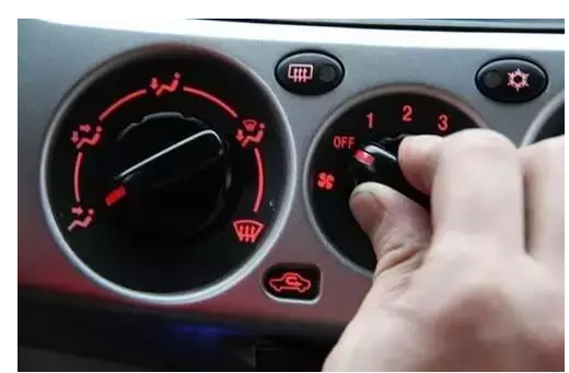 先熄火還是先關(guān)空調(diào)？很多人都不知道，做錯(cuò)后果很?chē)?yán)重！