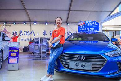 【車展第一天】遇到那個(gè)TA，放棄蘋果8......