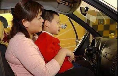 返程路上，千萬別犯這11個(gè)駕駛錯(cuò)誤！