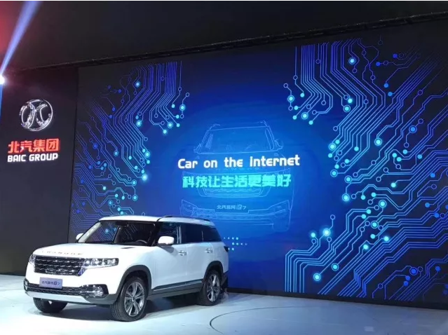 男同胞們，當女同事上班不再化妝時，你要小心了…嘿嘿嘿